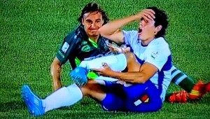 VIDEO. Všetci futbalisti súcitia... Hrôzostrašné zranenie v Čile!