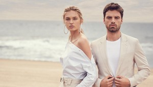 Boss sa chystá na leto ľahkými farbami a ešte ľahšími materiálmi