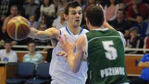 Štartuje husté basketbalové finále vlaňajších finalistov, výhodu má opäť Pezinok