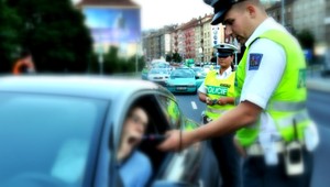 Alkohol za volantom zvyšuje pozornosť, tvrdí psychológ