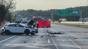 Tragédia na diaľnici: Po vykradnutí auta ho pri úteku zrazilo iné vozidlo