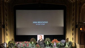 Posledná klapka pre Janu Brejchovú: Lucerna sa lúči s legendou českého filmu