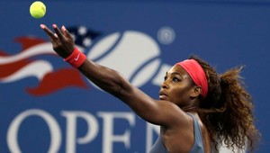 Serena (31) dvojitým kanárom do semifinále proti Na Li