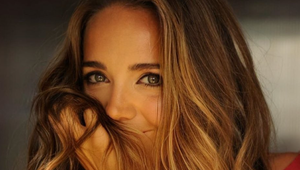 Je to česko-slovenská LÁSKA! Lucie Vondráčková poriadne prekvapila v svadobných šatách!