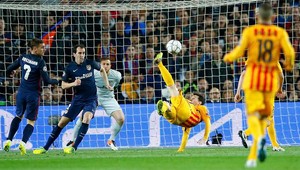 FCB otočila duel s Atléticom, Vidal priblížil Bayernu postup