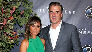 Pán Božský zo seriálu Sex v meste je v 65 čerstvým otcom! Pozrite sa na jeho syna!