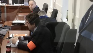 Dlhý deň na špecializovanom súde. Experti priblížili detaily o spôsobe získavania informácií z Threemy či z mobilov obžalovaných