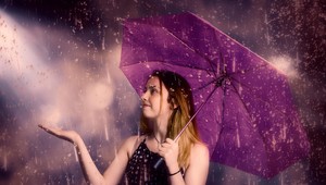 Zmena počasia. Teplota klesne a bude pršať