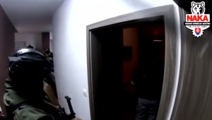 Policajti pri rozsiahlej razii zaistili nelegálne anabolické steroidy. Obvinení pred prokurátorom priznali vinu