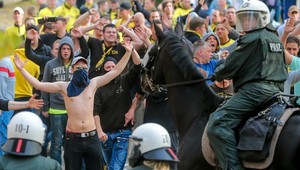 Schalke a Dortmund odsúdili víkendové výtržnosti