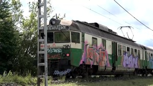 Vlak zrazil muža, ktorý sa pohyboval v koľajisku. Doplatil na to vlastným životom