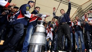 Hráči Slovana oslavovali zisk titulu v uliciach Bratislavy