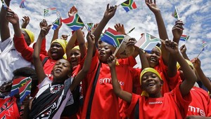 V JAR o 61% viac peňazí ako v Nemecku, z koláča odhryznú aj Slováci