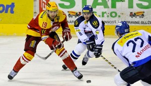 Highlighty: Pálffy zosmiešnil rozhodcu, Trenčín konečne zdolal Martin