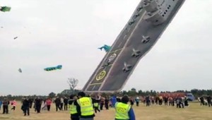 Lietajúcu materskú loď sme zatiaľ videli len v Avengeroch: Teraz ju zostrojili v Číne