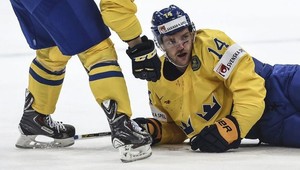 Brutalita na MS! Krvavý Ekholm po zákroku Daschnera