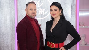 Dámy, chcete pôsobiť mladistvejšie a štíhlejšie? Oblúkom sa vyhýbajte tejto kombinácii!