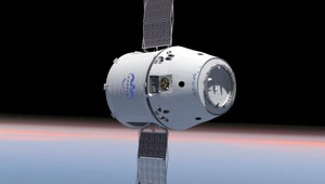 ZÁZNAM. Súkromná loď Dragon zaparkovala vo vesmíre