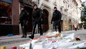 Polícia zverejnila tvár útočníka. Chce ho živého alebo mŕtveho