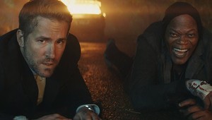 Čo sa stane, ak zmiešate doják Osobný strážca a uletenú Bláznivú strelu? Ryan Reynolds má odpoveď