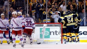NHL: Postup Bostonu, Chicago sa udržalo v hre o Stanley Cup