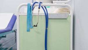 Nevieme sa postarať o nevyliečiteľne choré deti. Chýbajú paliatívne oddelenia