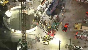 Počas výstavby sa zrútila časť priemyselného tunela. Hasiči zachránili 31 robotníkov