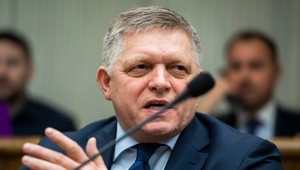 Robert Fico vytiahol ďalšie nahrávky. Spochybňuje kajúcnikov a obviňuje Matoviča z daňových podvodov.