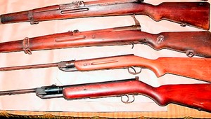 Vlasta dedila po mužovi, nešlo o nič príjemné. V podkroví našla zbrane