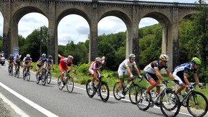 Paríž oblieka slávnostný šat. Sagan kráľom