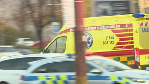 Brutálny útok v Kuchyni: Muž pobodal ženu, zranenia si vyžiadali prevoz do nemocnice