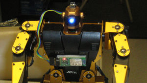 Robotický klavírista: Pozerajte a počúvajte!