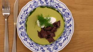 Polievka z hlávkového šalátu s pľúcami