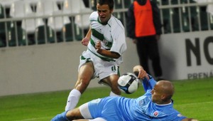 Slovan chce na horúcej pôde Prešova vyhrať, Žilina na Pasienky skromne