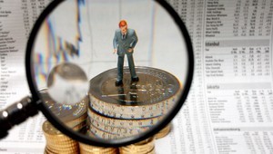 Dnešným dňom prestávame pracovať na štát, zarábame na seba