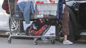 Exmanželka herca z Baywatch padla na úplné dno: Žije na ulici, ničia ju drogy a vyzerá ako chodiaca kostra