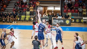 Slovensko v posledných dvoch dueloch o postup na EuroBasket