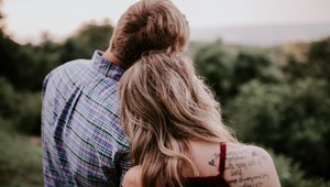 8 osvedčených trikov, ktoré vám pomôžu udržať iskru vo vzťahu: Funguje to!