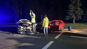 Jazda taxikára sa skončila čelnou zrážkou: Prekvapivé je, na akom úseku