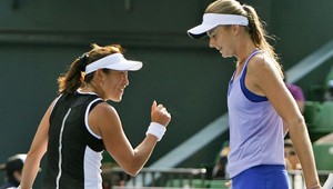 Hantuchová so Sugijamovou postúpili do finále štvorhry v Tokiu