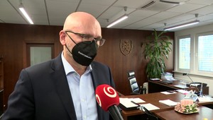 Odchod jednej strany neznamená pád vlády. Tieto interpretácie sú chybné, reaguje Lenč