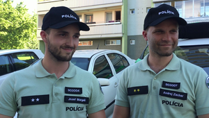 Skutoční policajti by nemohli byť: Fešáci z Policajtov v akcii sú veľmi mierumilovní