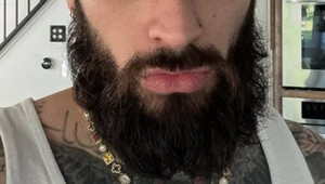 To je ale zmena! Mladý spevák je po pár týždňoch zrazu na nepoznanie!