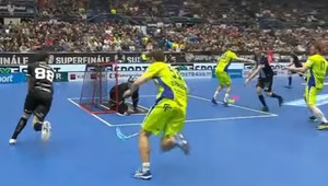 O český florbalový titul zabojuje sedem Slovákov a Sloveniek