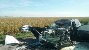 Ďalšia tragická nehoda na cestách. Po zrážke začalo auto horieť