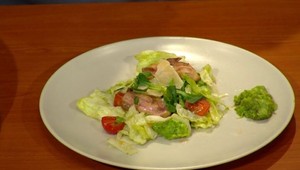 Grilované kuracie stehná s avokádovým dipom