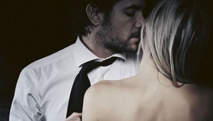 Prichádza Prudká rozkoš: Nová šteklivá séria, pri ktorej sa budete červenať