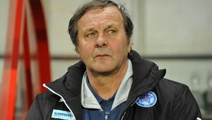 Kozák obmedzil striedania zámerne. Hráčov chce vidieť 90 minút