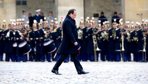 Francúzsky prezident Hollande sľúbil zničiť Islamský štát