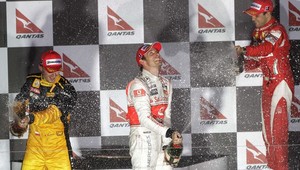 F1: Štart novej éry, v Austrálii miernym favoritom Mercedes